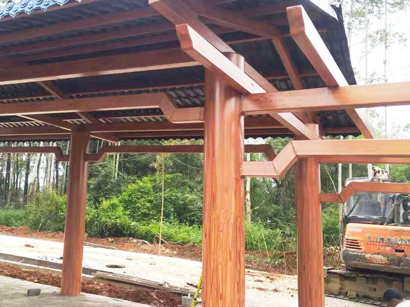 广西贵港市平南县木纹漆凉亭施工.jpg